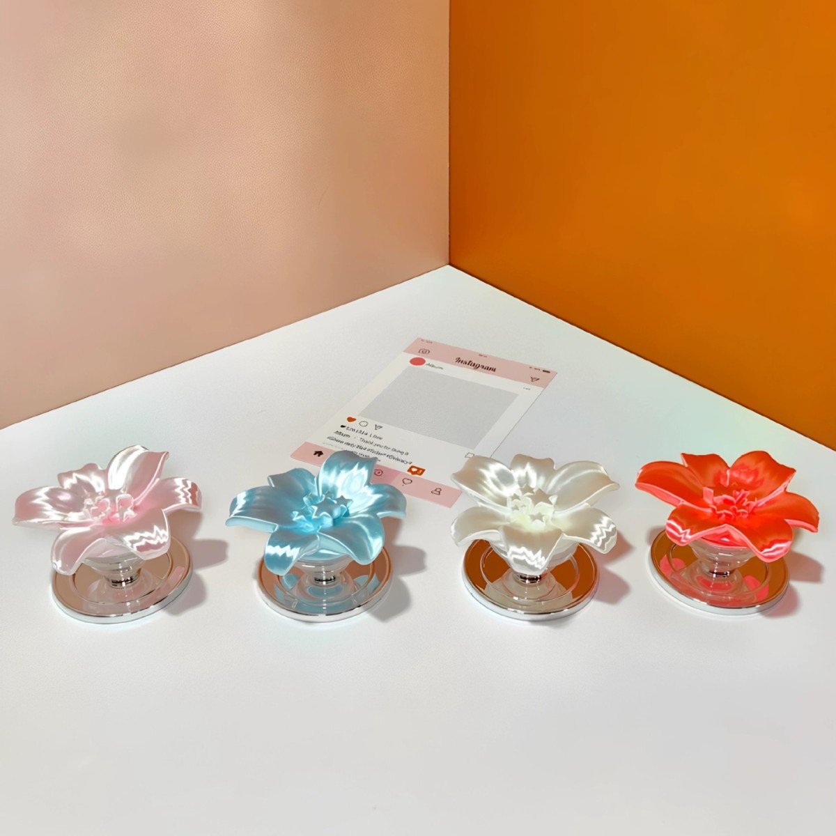 Glossy Pearl Lily Flower Magne - огляд і ціна Phone Accessories For Girls